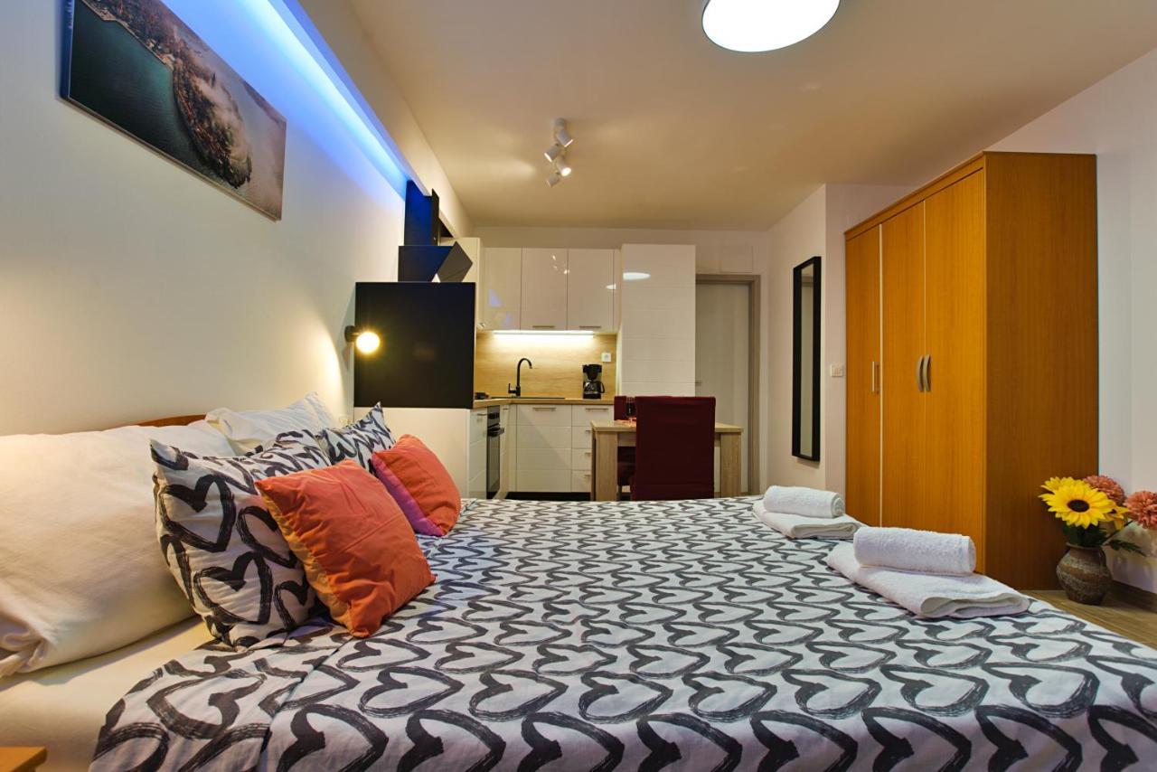 Apartments Kiwi Rovinj Exterior foto